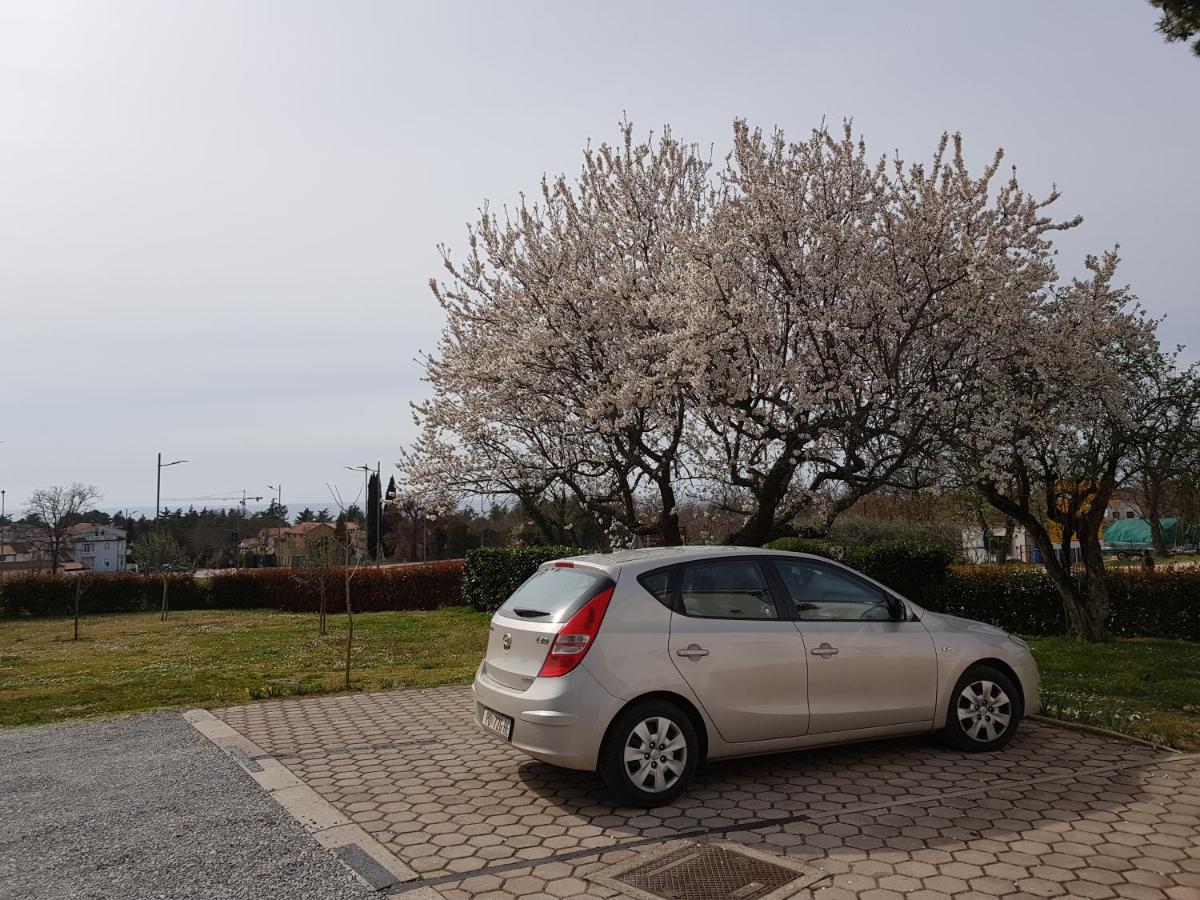 Apartment Rama Poreč Exteriör bild